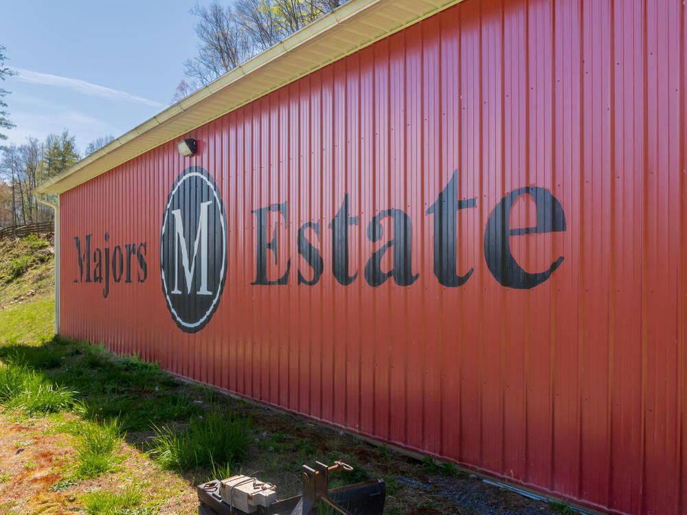 Majors Estate: 1610 Perth Rd, Clyde, NC 28721